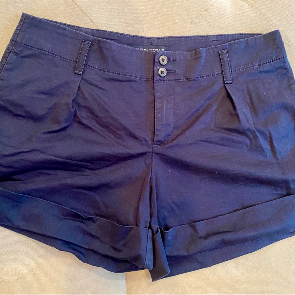 Banana Republic | Ryan Fit Short, Size 10